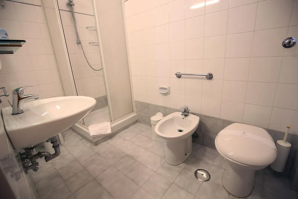 Hotel Derby Roma 3*,  Italia